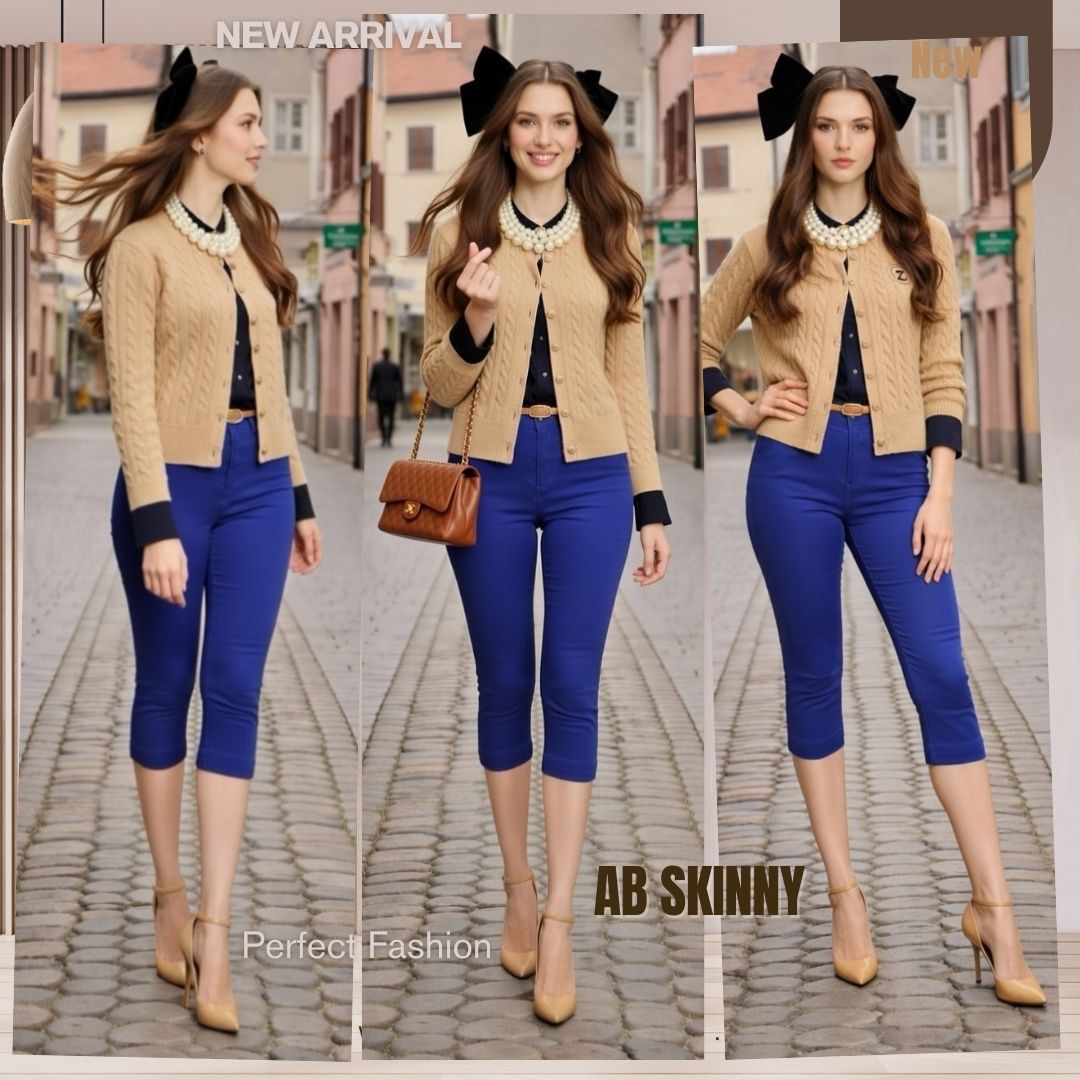 Capris Ultra Stretch Skinny Pants in Blue