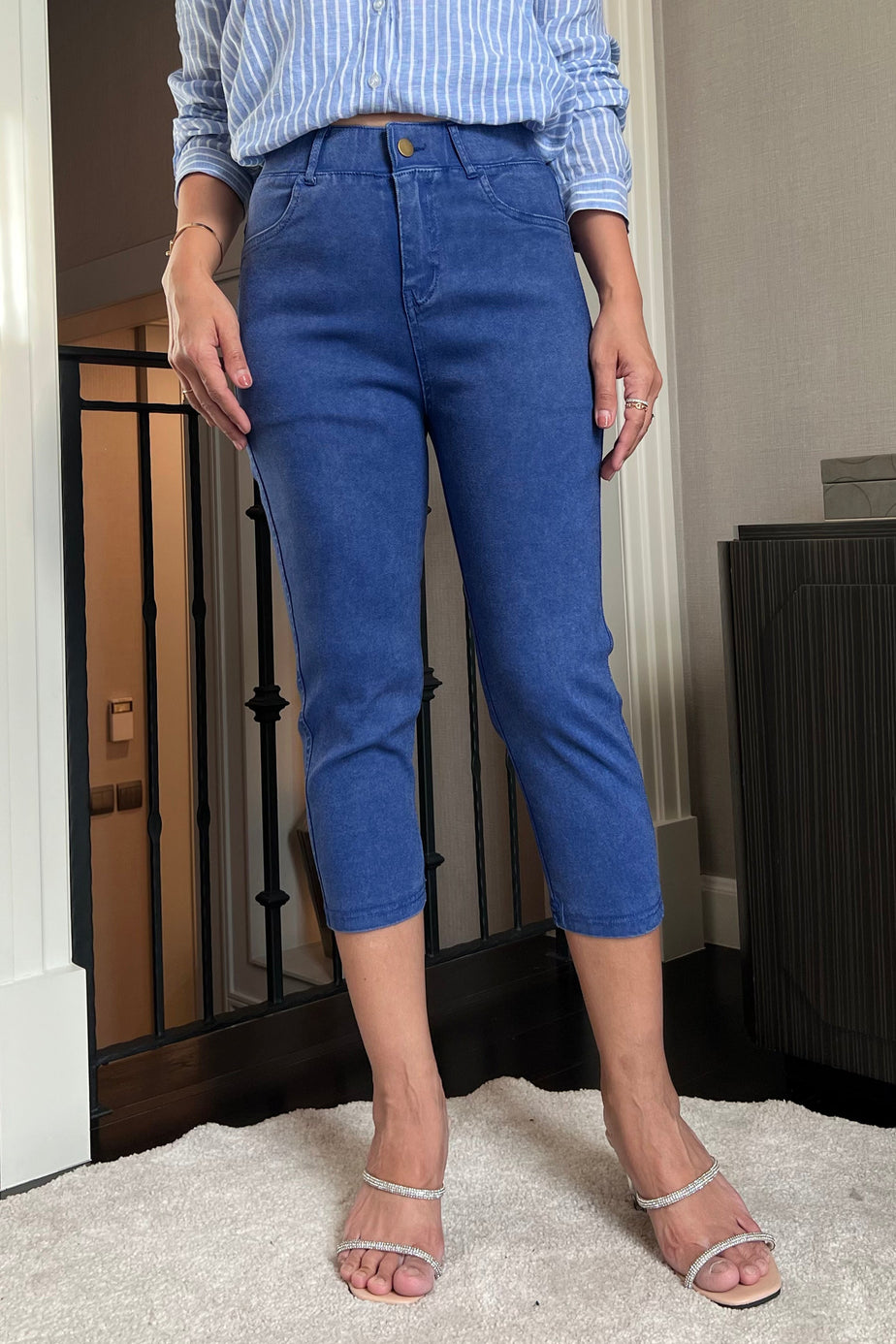 Capris Ultra Stretch Skinny Pants in Premium Denim-Color Blue