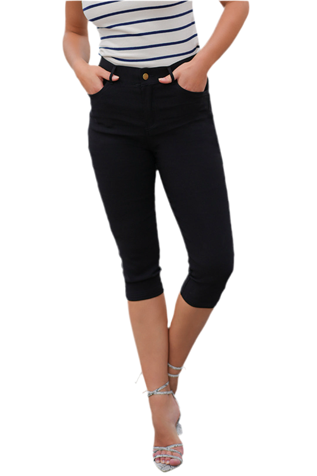 Capris Ultra Stretch Skinny Pants in Black