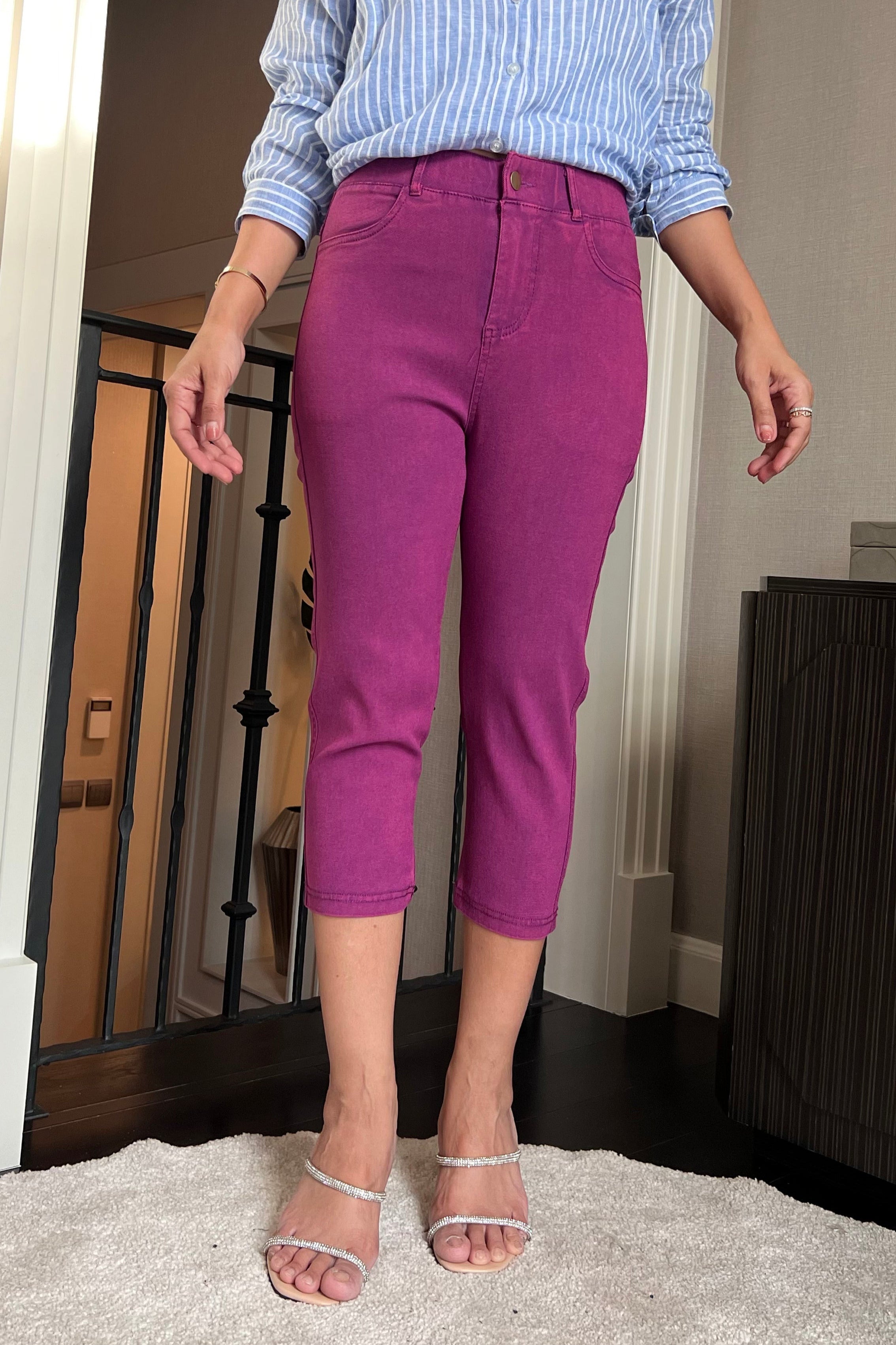 Capris Ultra Stretch Skinny Pants in Premium Denim-Color Purple